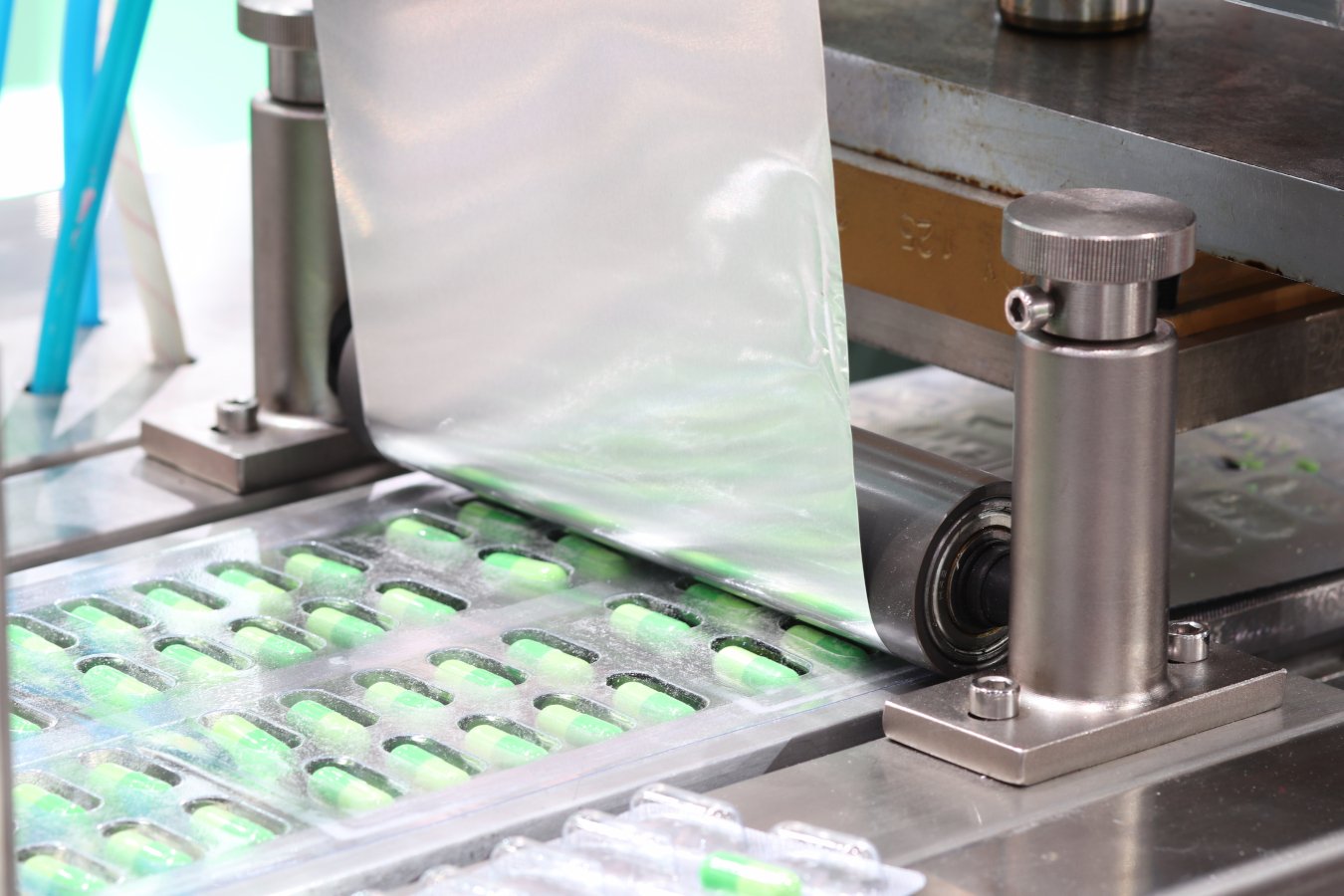 medicine capsules packing machine ; process
